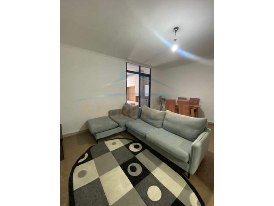 Tirane, shiten 2 apartamente 1+1, Kati 1, 114 m² 143,000 € (Unaza e Re)