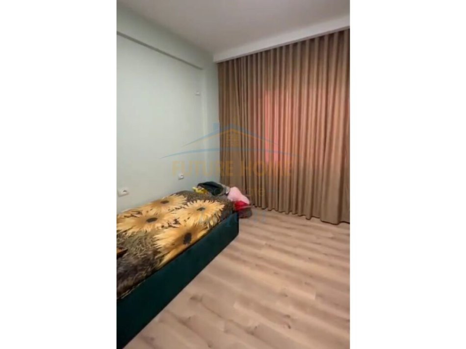 Tirane, shitet apartament 2+1+Ballkon, Kati 2, 90 m² 149,000 € (LIQENI I THAT)