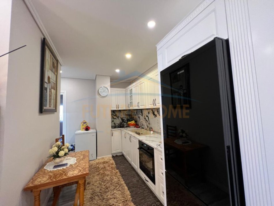 Durres, shitet apartament 2+1 Kati 3, 90 m² 150.000 € (Plazh Hekurudha, Durres)