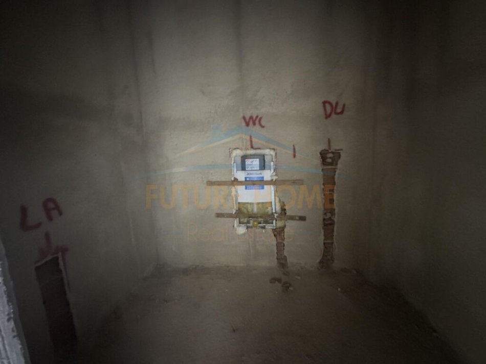 Tirane, shitet apartament 1+1, Kati 2, 67 m² 86,700 € (ISH SHESHI SHQIPONJA)