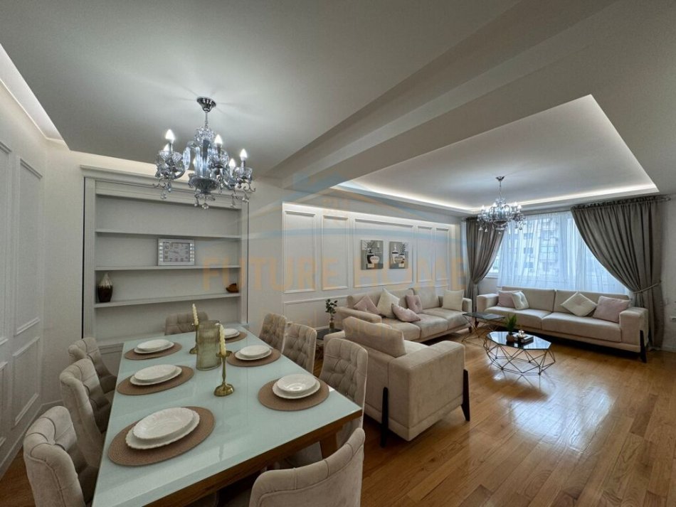 Tirane, jepet me qera apartament 2+1+Ballkon, Kati 5, 186 m² 2,000 € (Stadiumi Air Albania)