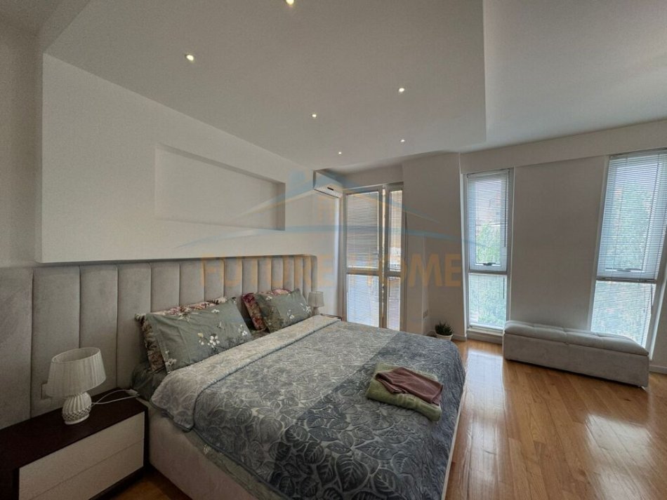 Tirane, jepet me qera apartament 2+1+Ballkon, Kati 5, 186 m² 2,000 € (Stadiumi Air Albania)
