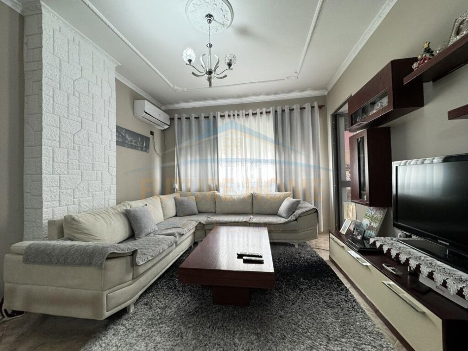 Tirane, shitet apartament 2+1, Kati 4, 91 m² 123,000 € (Unaza e Re)