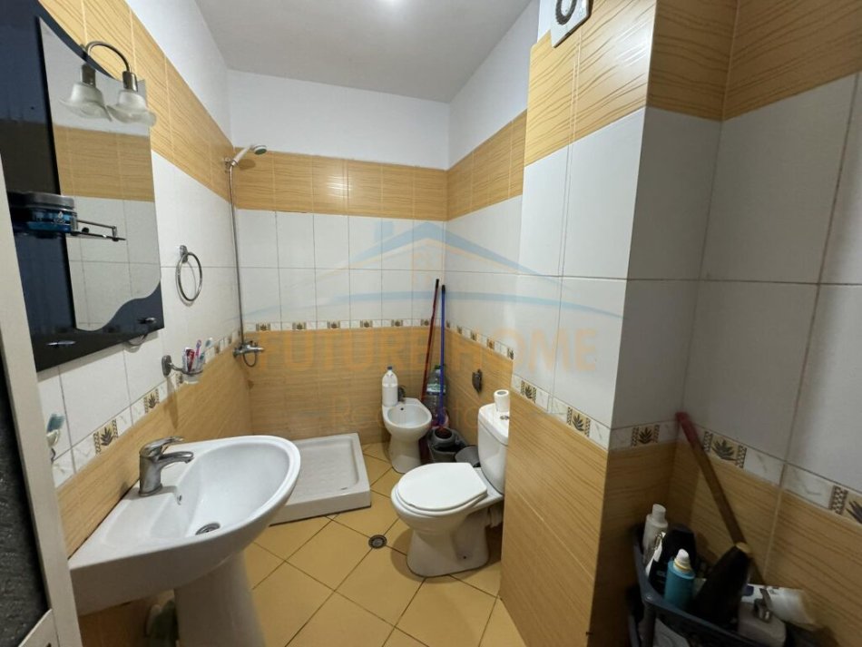 Tirane, shitet apartament 2+1, Kati 4, 91 m² 123,000 € (Unaza e Re)