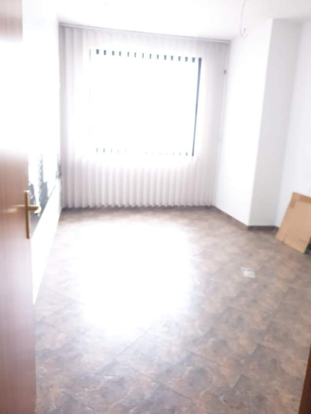 Tirane, jepet me qera apartament 2+1+A+BLK Kati 10, 90 m² 400 Euro (Bul Gjergj Fishta)
