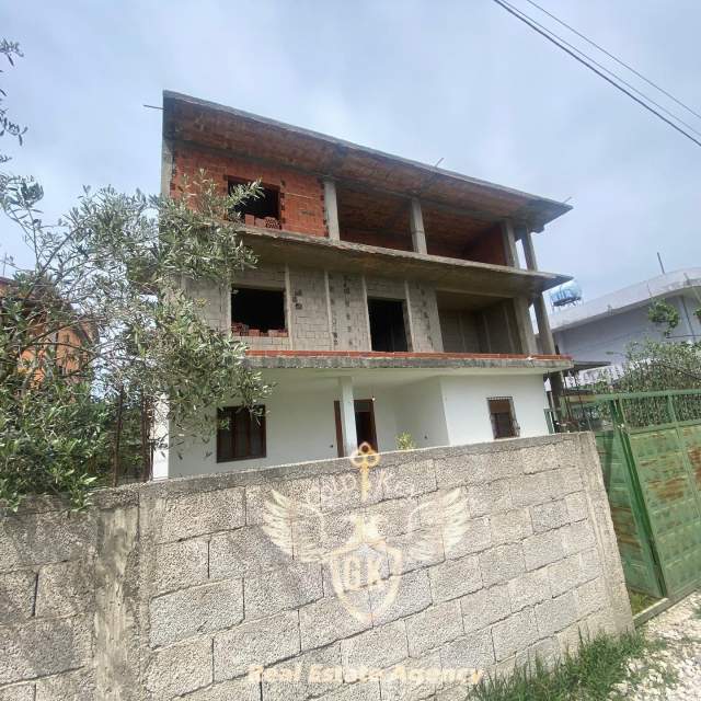 Durres, shes Vile Kati 3, 180.000 Euro (LAGJA 15 SPITALL)