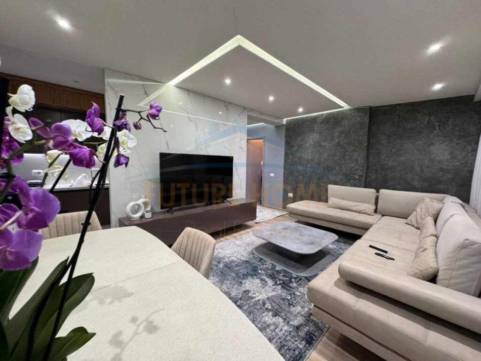 Tirane, shitet apartament 3+1+Ballkon Kati 5, 131 m² 340.000 € (Isa Boletini)