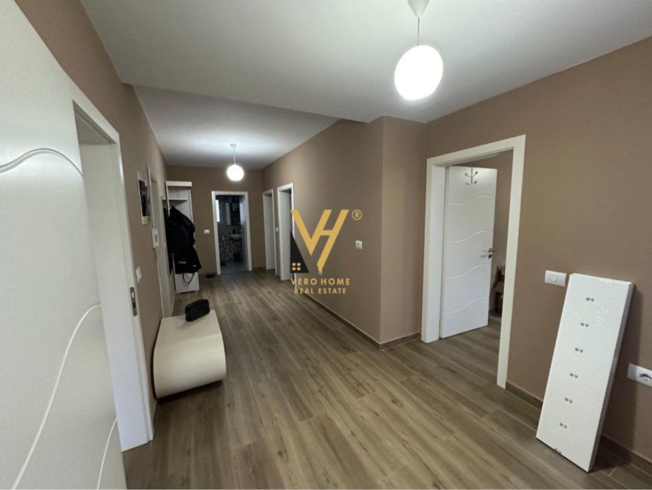 Tirane, shitet apartament 3+1+Ballkon Kati 2, 98 m² 140.000 € (DON BOSKO)