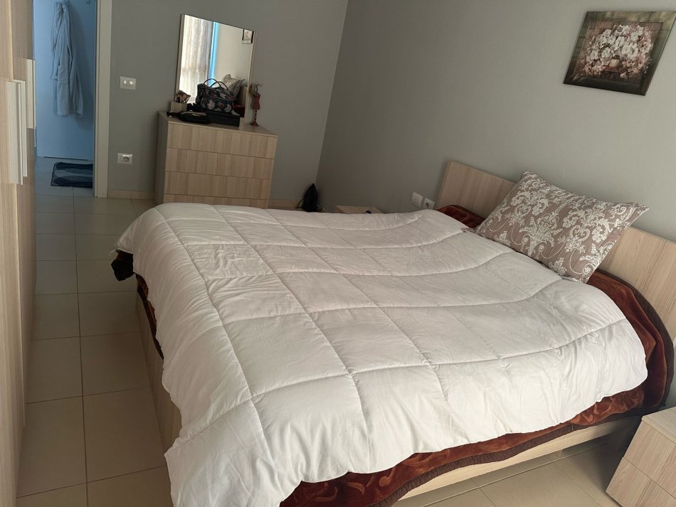Tirane, jepet me qera apartament 1+1 Kati 4, 70 m² 500 € (rruga e kavajes)