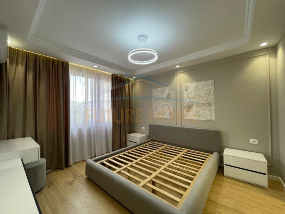 Tirane, shitet apartament 1+1 , 54 m² 148.000 € (21 Dhjetori)