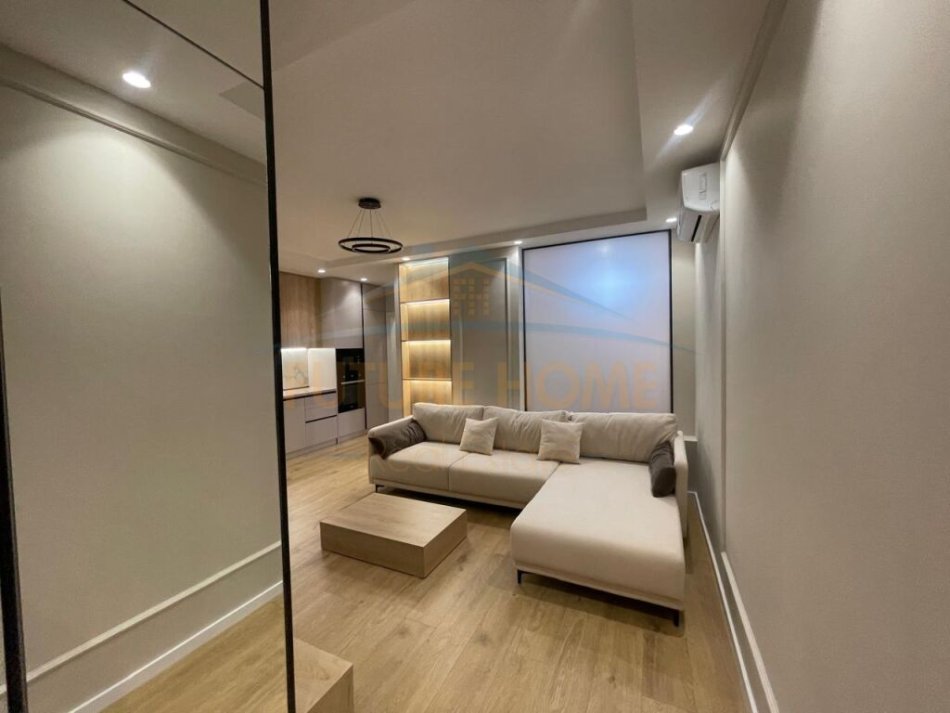 Tirane, shitet apartament 1+1 Kati 3, 64 m² 168.000 € (21Dhjetori)