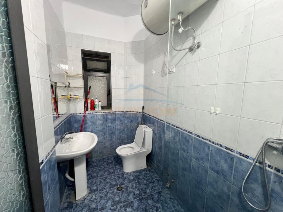 Tirane, shitet apartament 1+1, Kati 4, 45 m² 130,000 € (Blloku)