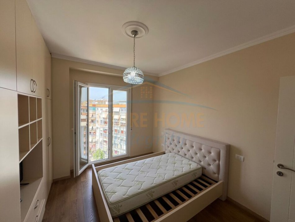 Tirane, shitet apartament 2+1+Ballkon Kati 7, 97 m² 239,000 € 