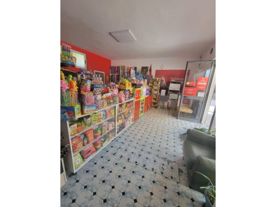 Tirane, shitet ambjent biznesi Kati 0, 60 m² (Rruga Gramozi Institut
