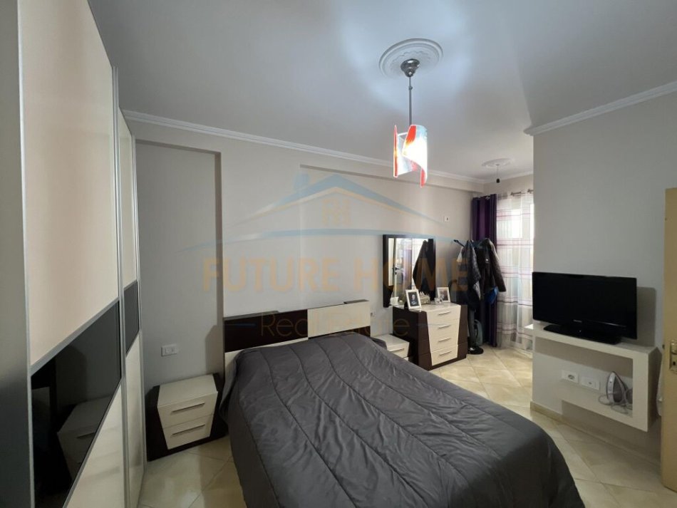 Tirane, shitet apartament 2+1 Kati 5, 99 m² 137,000 € (YZBERISHT)