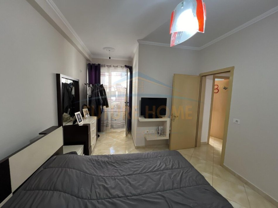 Tirane, shitet apartament 2+1 Kati 5, 99 m² 137,000 € (YZBERISHT)