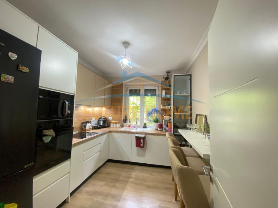 Tirane, shitet apartament 1+1 Kati 1, 58 m² 149.000 € (Harry Fultz)