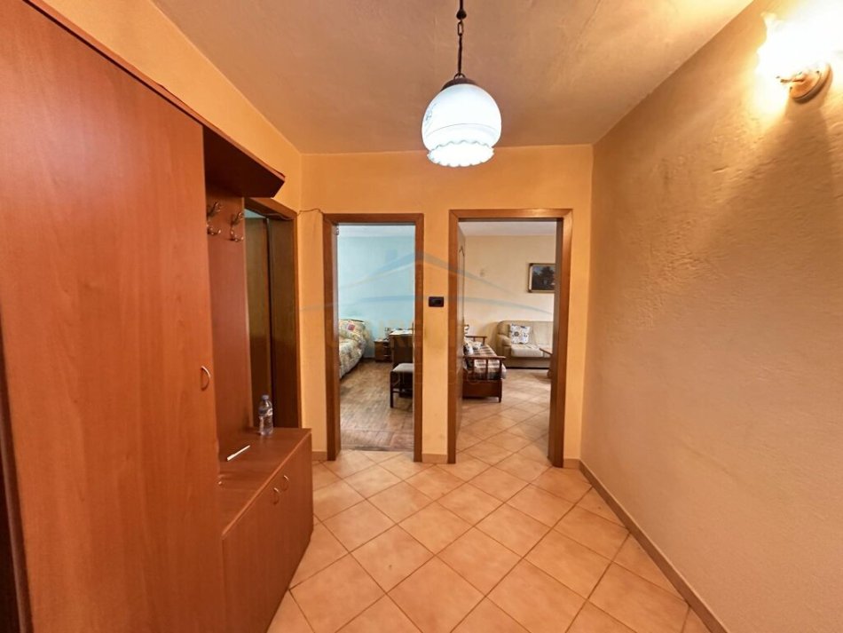 Tirane, shes apartament 2+1+Ballkon Kati 5, 79 m² 115.000 € (Rruga Thanas Ziko)