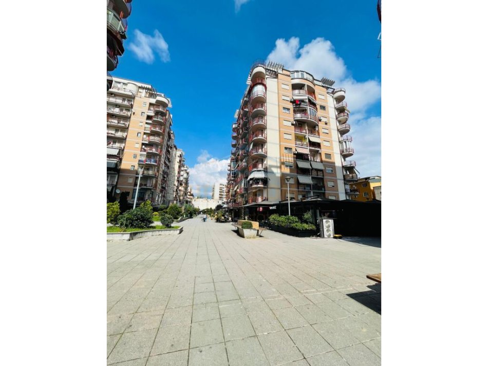 Tirane, shitet apartament 1+1+Ballkon Kati 6, 75 m² 132,000 € (Don Bosko, Vizion Plus)