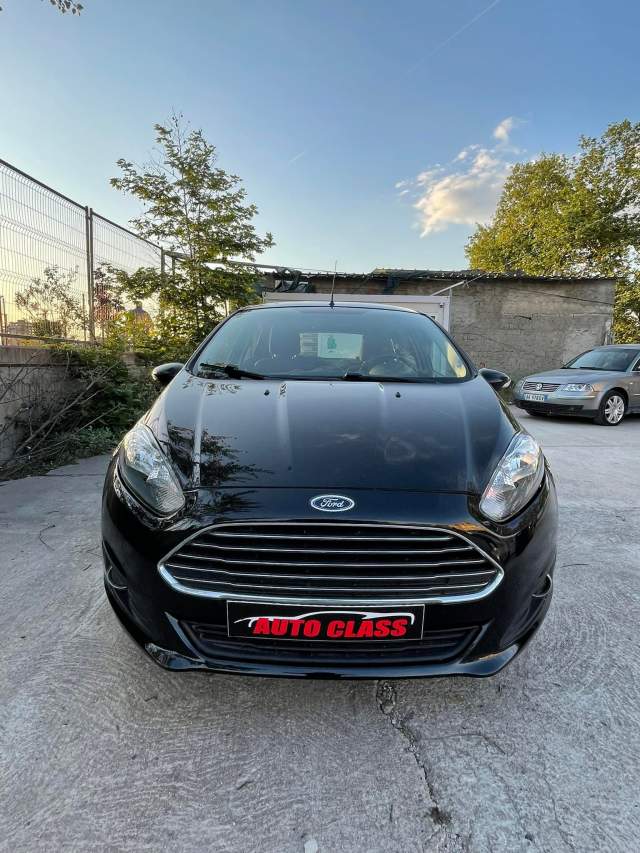 Tirane, shes makine Ford FIESTA Viti 2014, 6.400 Euro