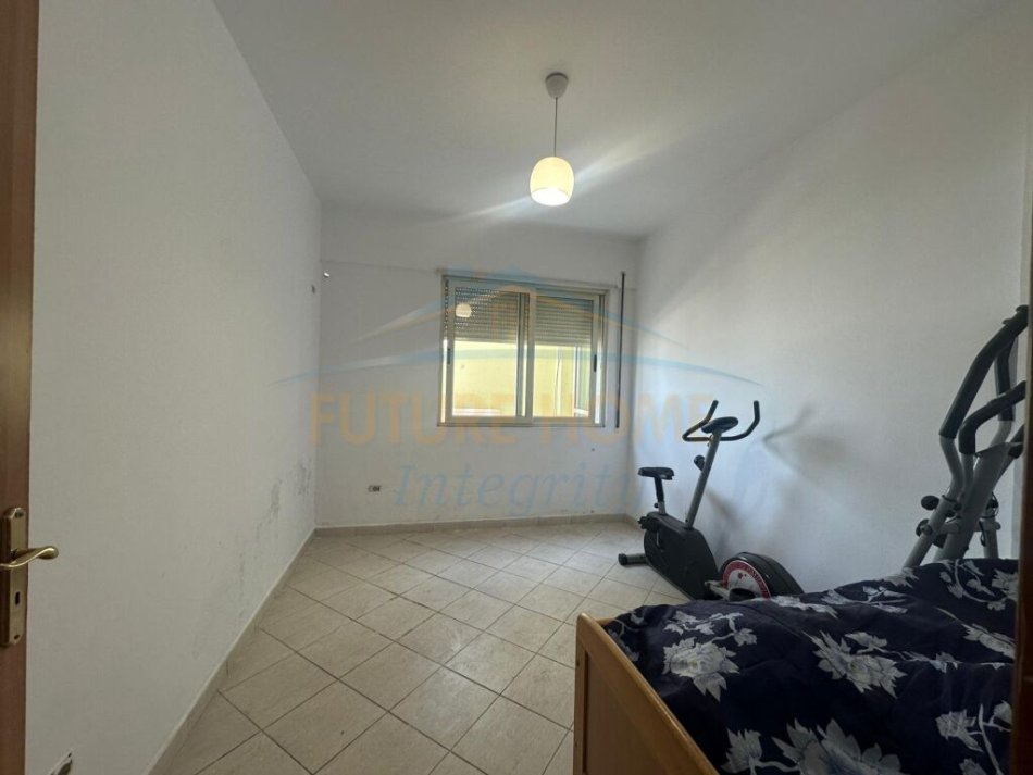 Tirane, shitet apartament 2+1 Kati 11, 101 m² 170,000 € (Rruga e Kavajes)