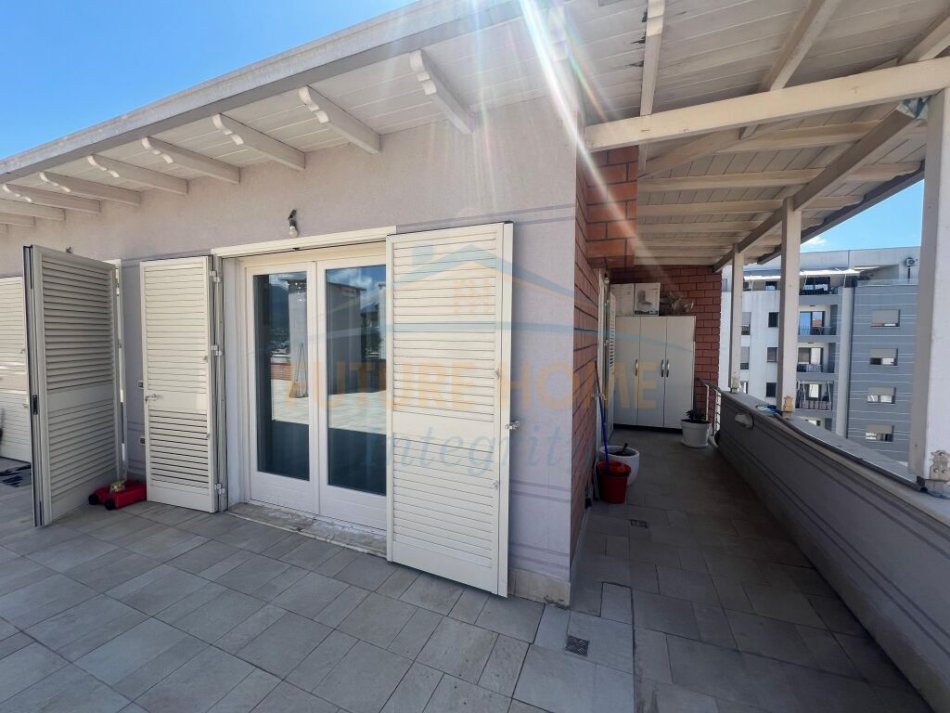 Tirane, shitet apartament 3+1, Kati 7, 139 m² 320,000 € (Tower Bridge 1)