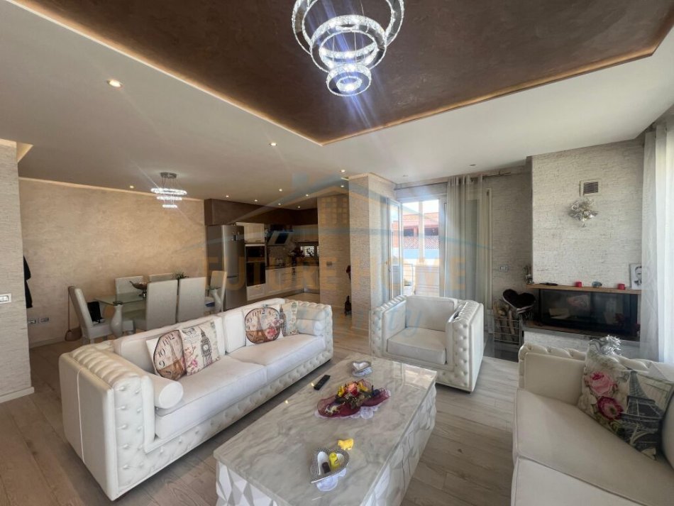 Tirane, shitet apartament 3+1, Kati 7, 139 m² 320,000 € (Tower Bridge 1)