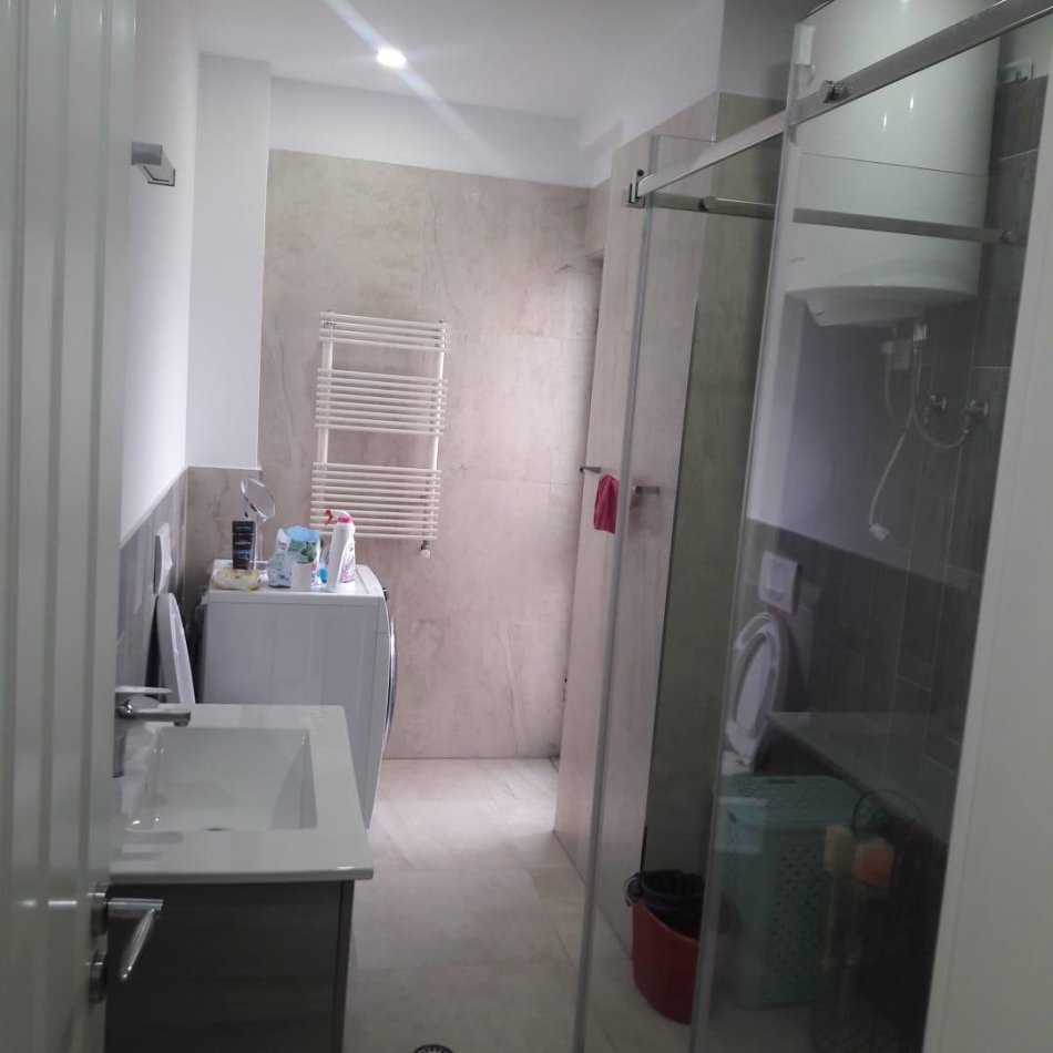 Tirane, jepet me qera apartament 2+1+Aneks+Ballkon Kati 6, 121 m² 1.000 € (selvia)