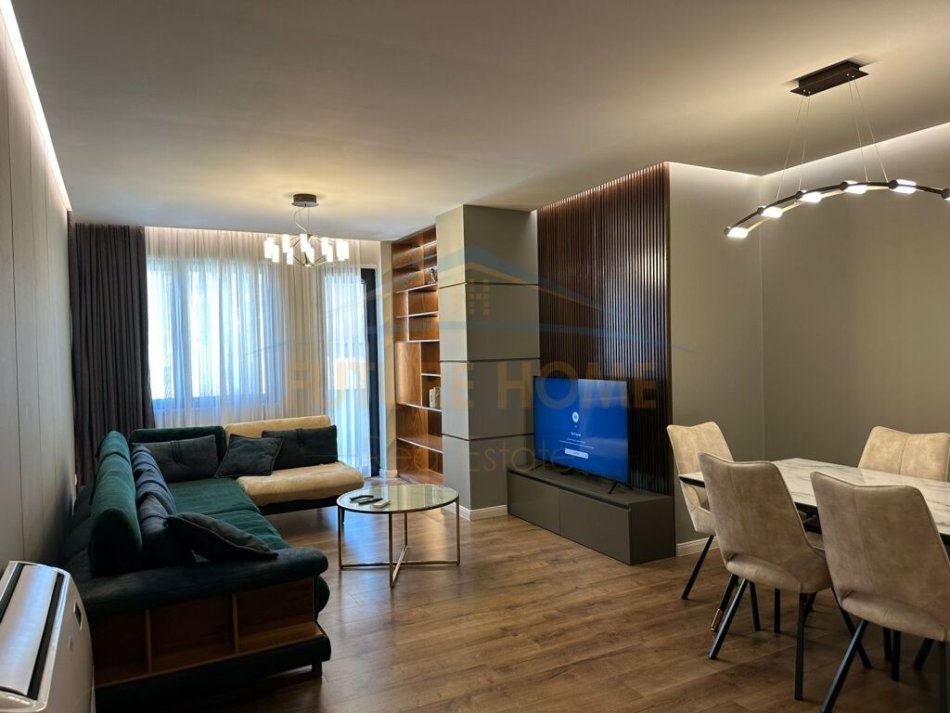 Tirane, shitet apartament 2+1+Ballkon Kati 5, 115 m² 230.000 € (Don Bosco)
