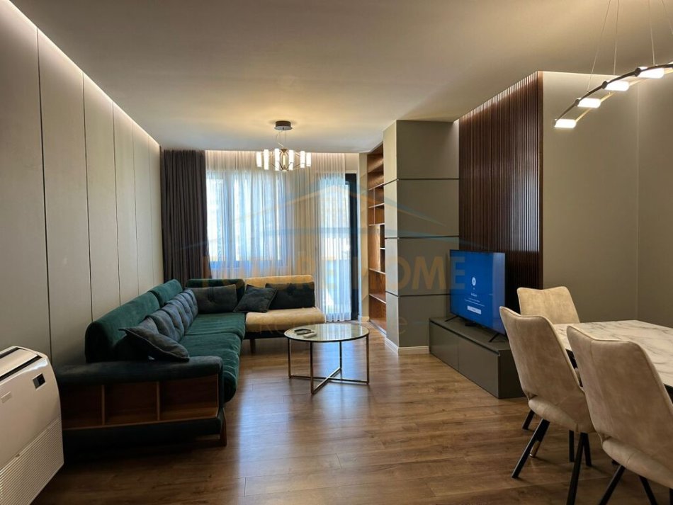 Tirane, shitet apartament 2+1+Ballkon Kati 5, 115 m² 230.000 € (Don Bosco)
