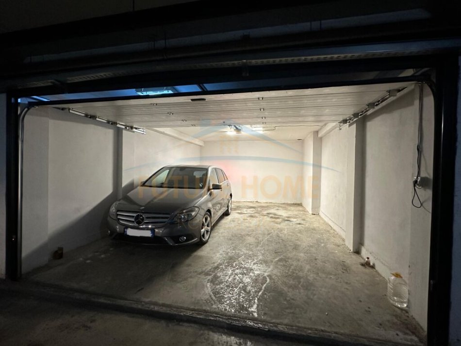 Tirane, shitet apartament 2+1+Ballkon Kati 5, 115 m² 230.000 € (Don Bosco)