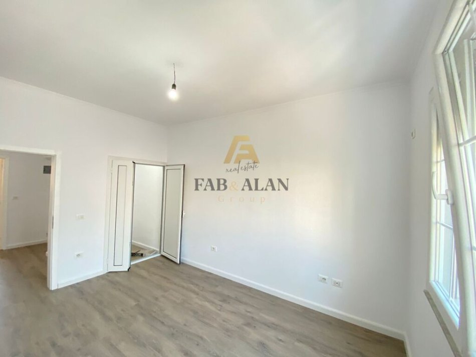 Tirane, shitet apartament 2+1 Kati 3, 68 m² 150.000 € (21 Dhjetori)