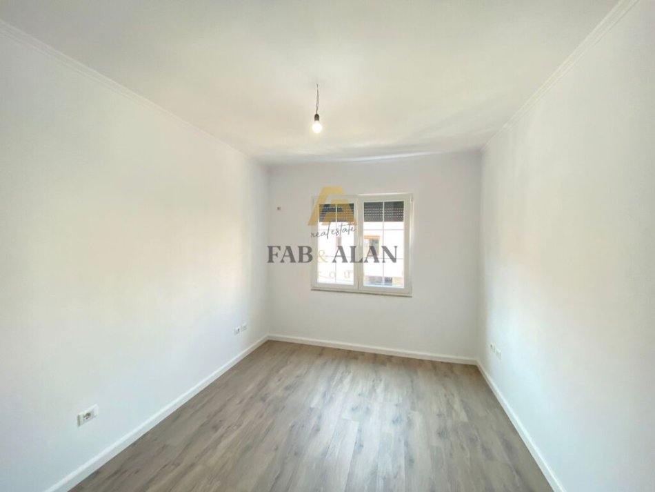 Tirane, shitet apartament 2+1 Kati 3, 68 m² 150.000 € (21 Dhjetori)