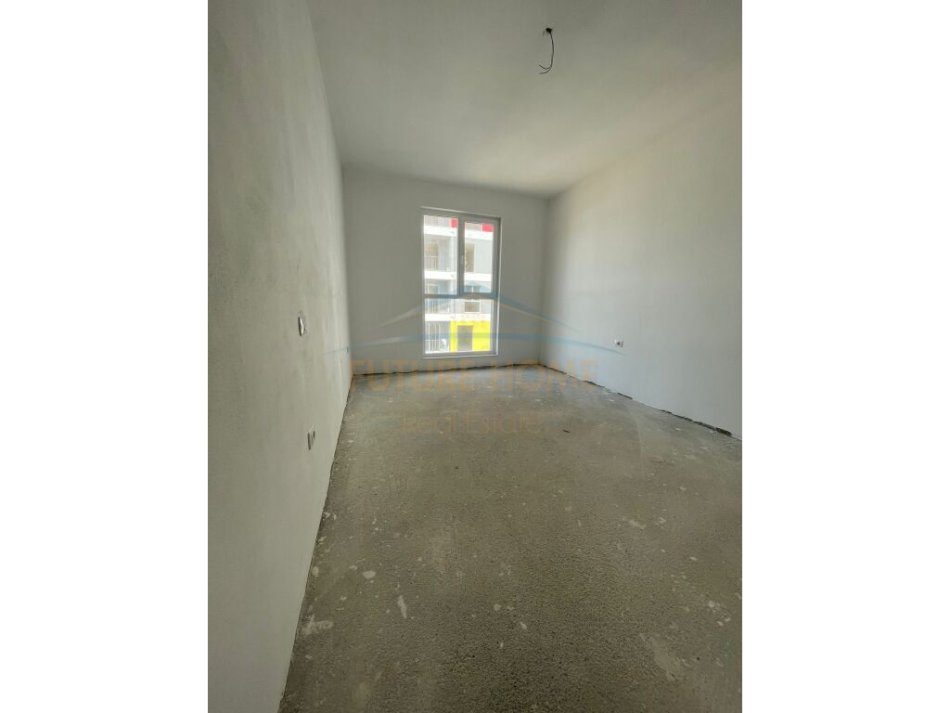 Tirane, shitet apartament 2+1+Aneks+Ballkon Kati 2, 125 m² 122.000 € 