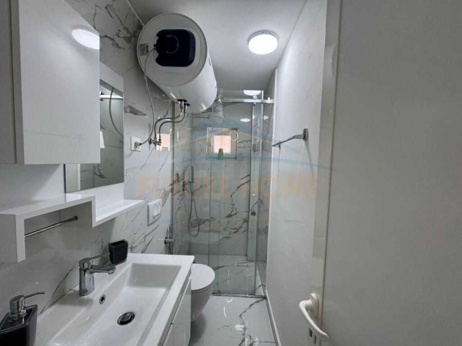 Tirane, jepet me qera apartament 1+1 Kati 4, 70 m² 500 € (Shkolla e Baletit)