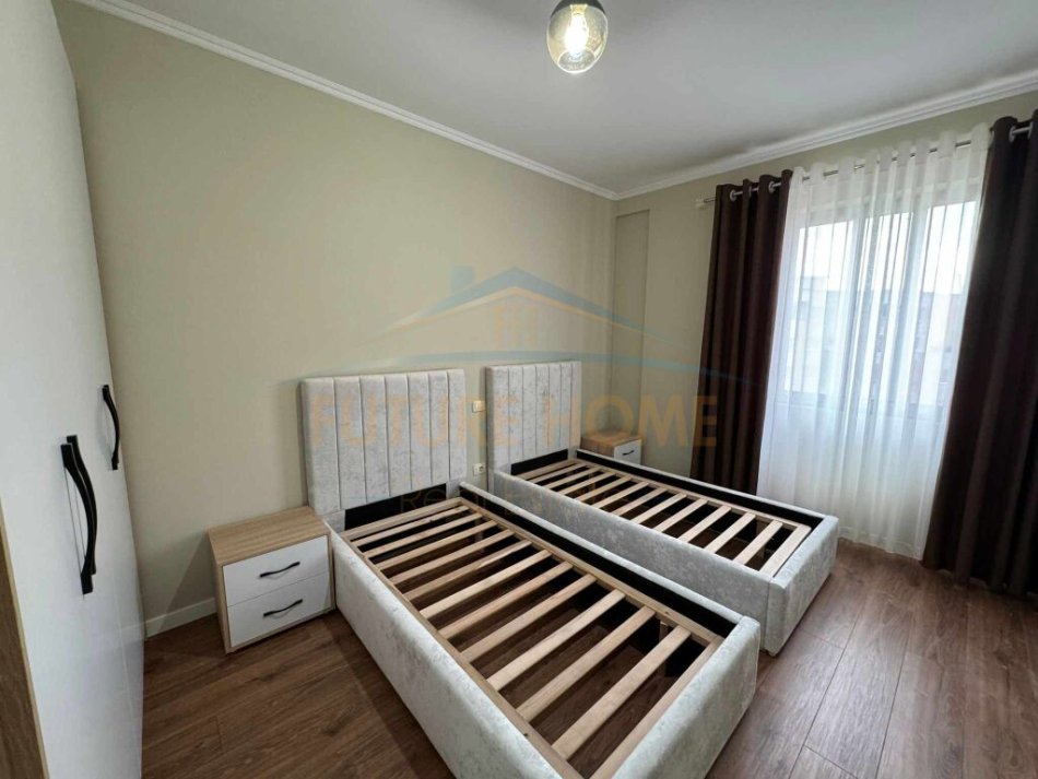 Tirane, shitet apartament 2+1 Kati 7, 101 m² 136.000 € (Unaza e Re)