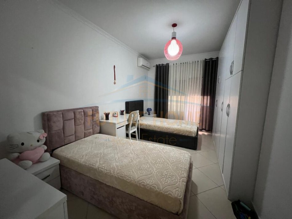 Tirane, shes 2+1+Aneks+Ballkon Kati 4, 122 m² 170.000 € (UNAZA E RE ASTIR ROTONDO)