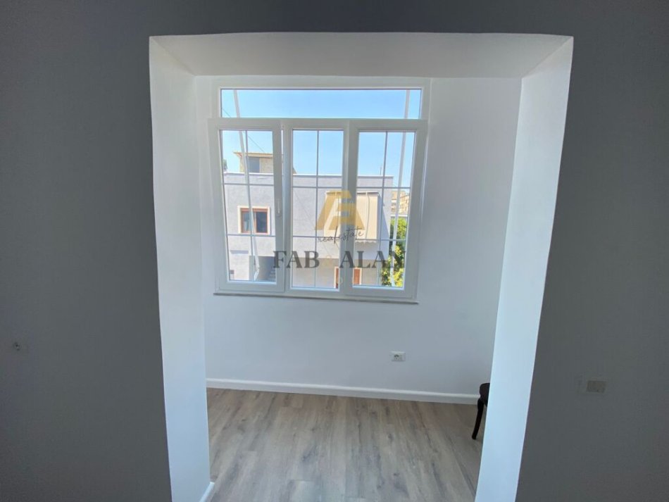 Tirane, shitet apartament 2+1 Kati 3, 68 m² 150.000 € (21 Dhjetori)
