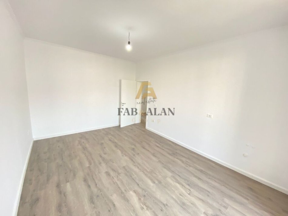 Tirane, shitet apartament 2+1 Kati 3, 68 m² 150.000 € (21 Dhjetori)