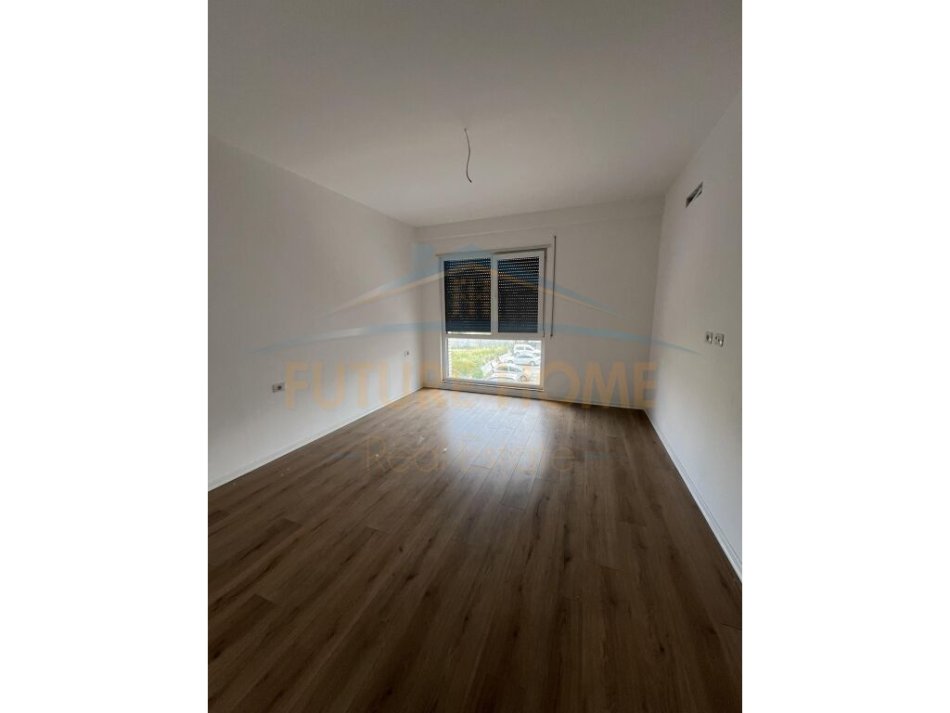 Tirane, shitet apartament 1+1 Kati 1, 73 m² 101.780 € (Unaza e Re)