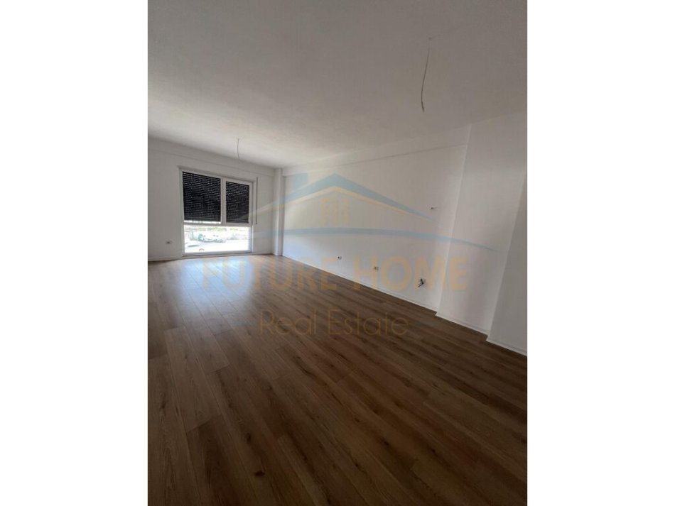 Tirane, shitet apartament 2+1 Kati 1, 101 m² 166.300 € (unaza e re)