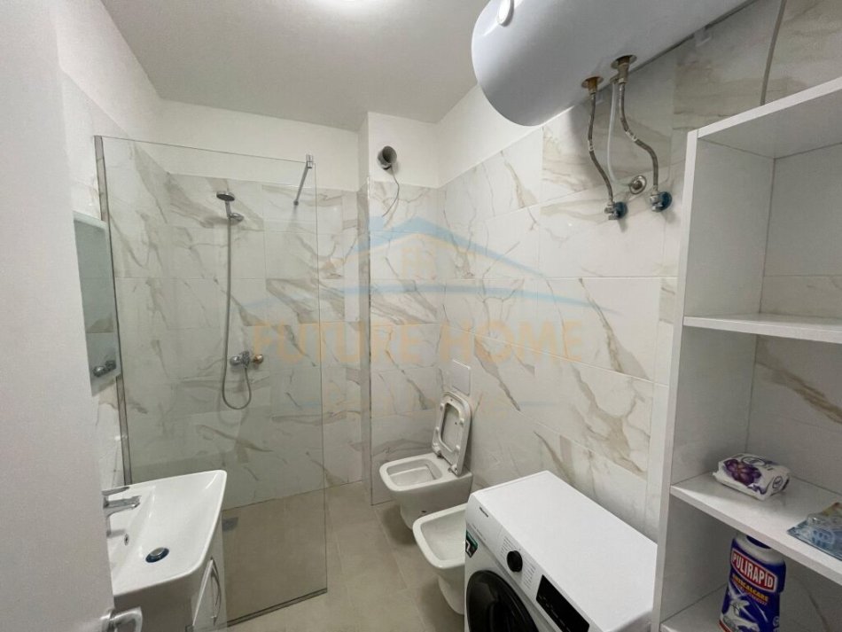 Tirane, jepet me qera apartament 1+1 Kati 4, 55 m² 450 € (Stacioni i Trenit)