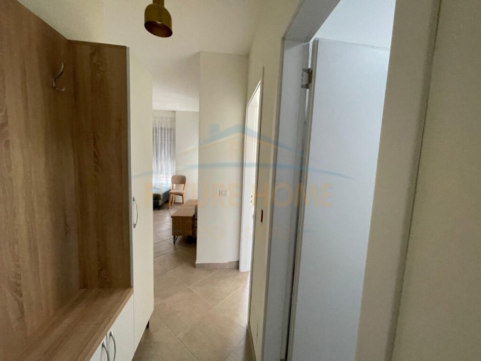 Tirane, jepet me qera apartament 1+1 Kati 4, 55 m² 450 € (Stacioni i Trenit)
