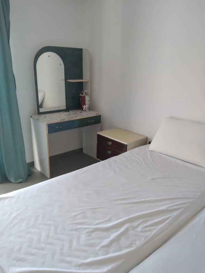 Tirane, jepet me qera apartament 2+1 Kati 5, 100 m² 400 € (Rruga e Durresit)