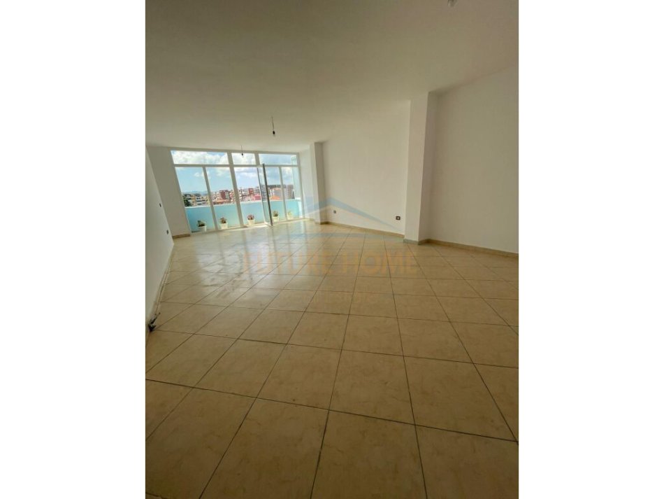 Tirane, shitet apartament 2+1+Ballkon Kati 5, 120 m² 156.000 € (Don Bosco)