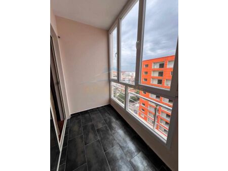 Shitet, Apartament 1+1, në Yzberisht, Tiranë. AREA40241