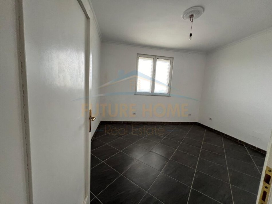 Durres, shitet Vile 2 Katshe , 476 m² 170.000 € (Nishtulla , Durres)