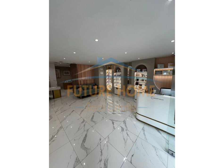 Tirane, jepet me qera ambjent biznesi Kati 0, 57 m² 1.600 € (SHESHI WILLSON)