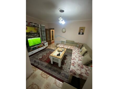 Tirane, shitet apartament 3+1+2 Kati 3, 146 m² 165.000 € (Bulevardi Zhan DArk) AREA41676