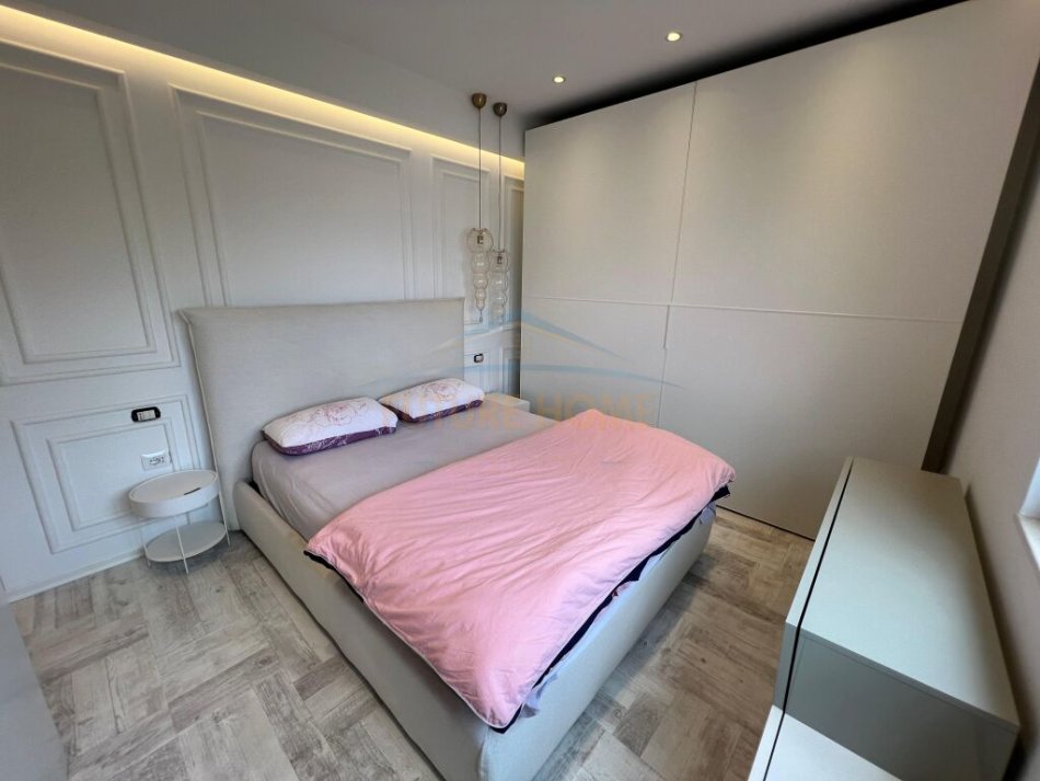 Tirane, shitet apartament 2+1+Aneks+Ballkon Kati 1, 109 m² 260.000 € (RRUGA LIQENI I THAT)